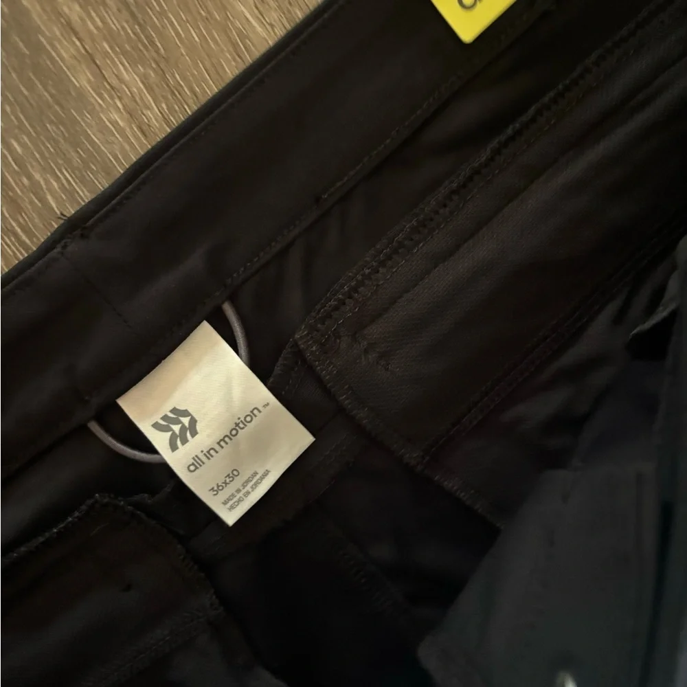 Men's All In Motion Black 360 Lifestyle Trouser Pants Sz-36x30 NWT Reg Fit